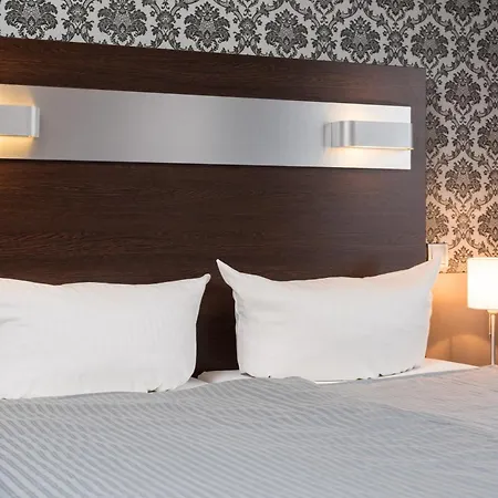 Hotel Munich Inn 4*