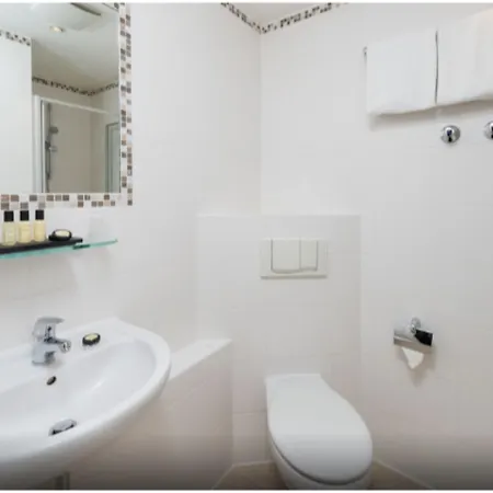 - Design Hotel 4*