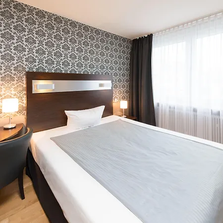 Hotel Munich Inn Hotel 4*