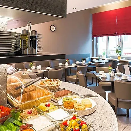 Hotel Munich Inn 4*